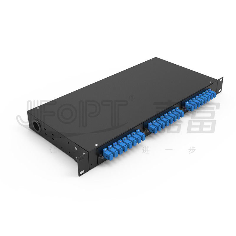 Bảng vá sợi thép cuộn lạnh 24 sợi dung lượng 19 inch Đứng trên kệ với 12/24 khay khe SC / LC / FC / ST cố định ODF